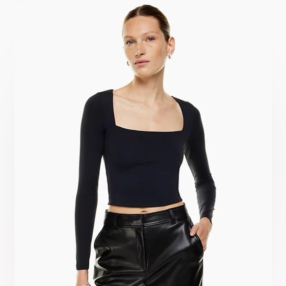 Aritzia Babaton Contour Squareneck Longsleeve Top in Black - Picture 1 of 6
